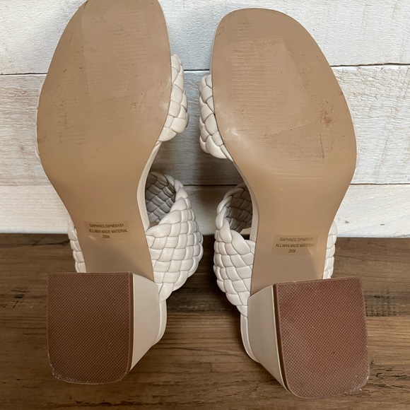 ❤️Steve Madden❤️ Daphnee Block Heels - Picture 8 of 10